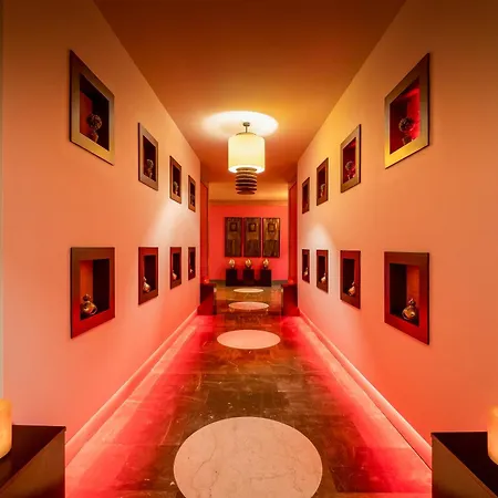 Hotel Gravel Select
